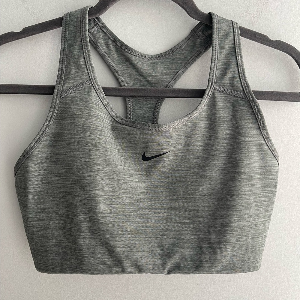 Nike Women's Heathered Gray Sports Bra